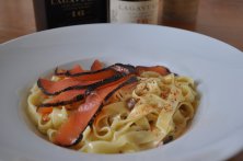 tagliatelles au saumon fumé Noir d'Enfer &quot;Les Tontons Fumeurs&quot;, Suisse